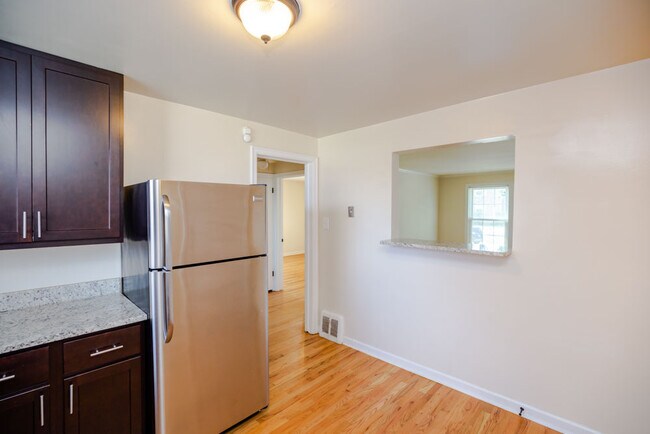 Photo - 4262 W Nelson St Unit 1