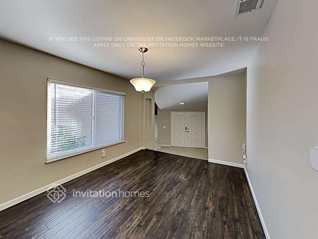 23525 Arlen Dr