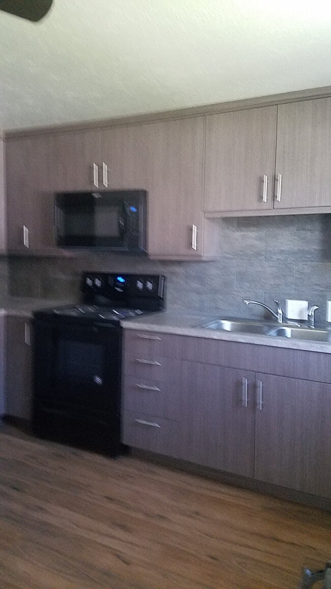 Photo - 315 Oak St Unidad #2