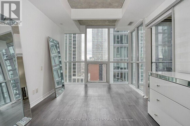 Photo - 88 Blue Jays Way Unit 1701