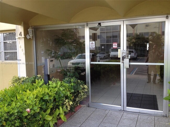 Photo - 1460 NE 169th St Unit 215