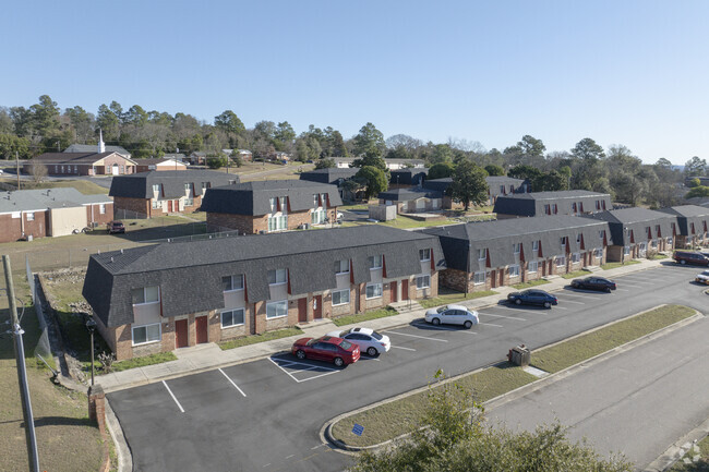 Aerial - Peach Tree Townhomes