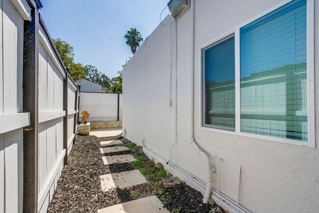 Photo - THE POINTE - JUST RENOVATED! Luxurious Community, W/D In Unit