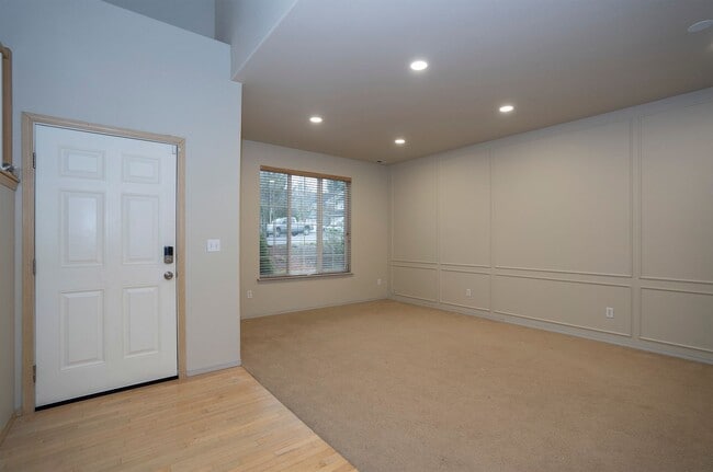 Photo - Modern 4 Bedroom, 2.5 Bath Home In Silver Creek w/AC