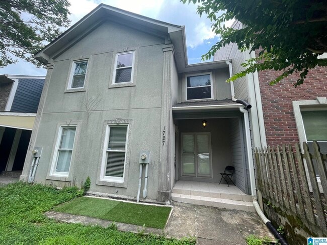 Building Photo - 1727 Ashwood Dr