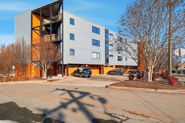 Building Photo - 211 Cream St Unit #202