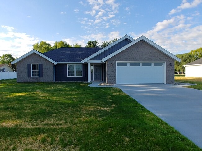 Building Photo - 1421 W Todd Ln