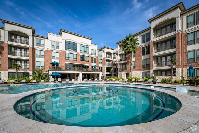 Piscina - Imperial Lofts