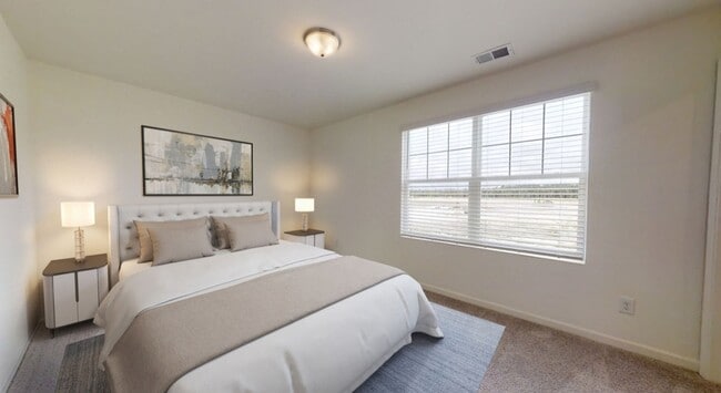 Photo - 220 Bowen Way