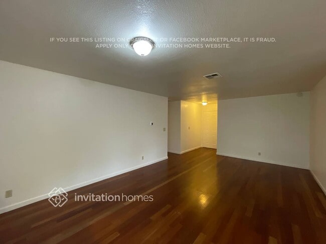 Photo - 2875 Georgia Dr