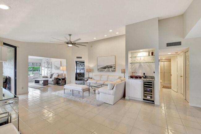 Photo - 15814 Loch Maree Ln Unidad 3304