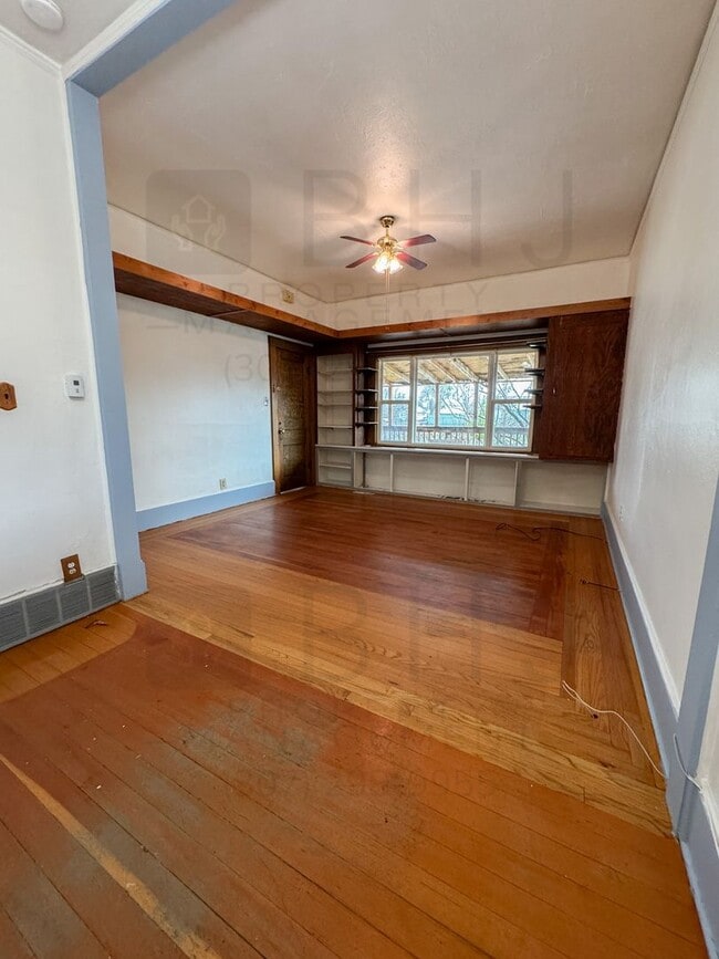 Photo - PET FRIENDLY 1 BEDROOM UNIT. INCLUDES UTILITIES AND STORAGE