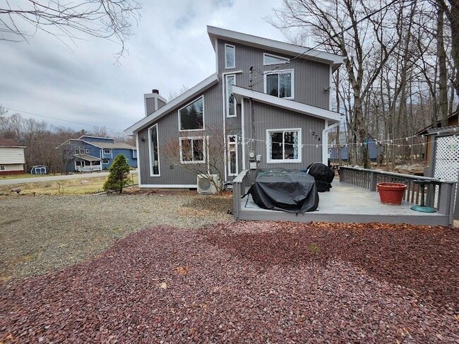 Photo - 790 Country Pl Dr