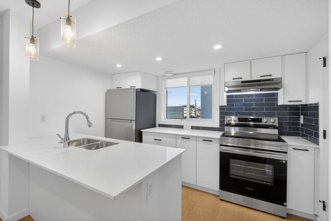 Photo - 7035 Fane Rd