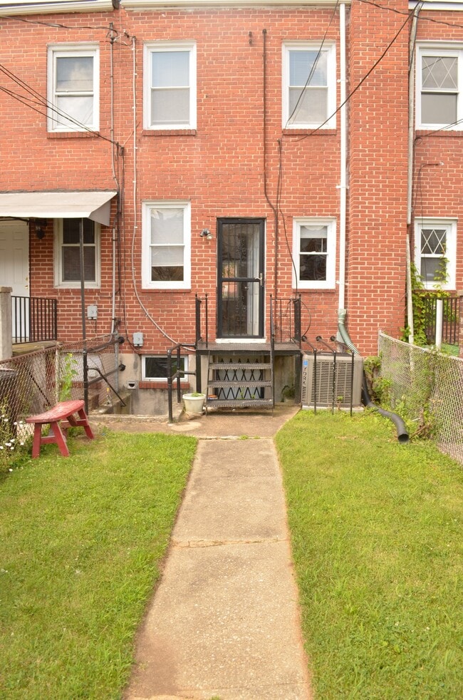 Photo - 5119 Nelson Ave