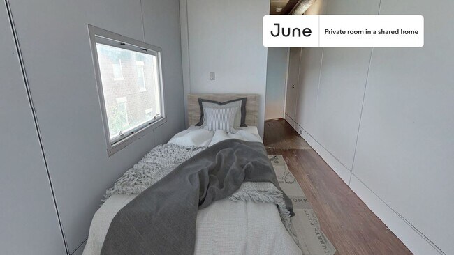 Photo - Room in Shared 6 bed/6 bath home Unidad 4A