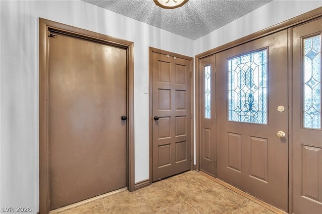 Photo - 2457 Swan Ln