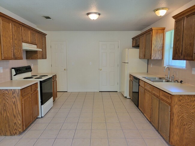 Photo - 4 BR 2 Bath Next to Harker Heights Communi...