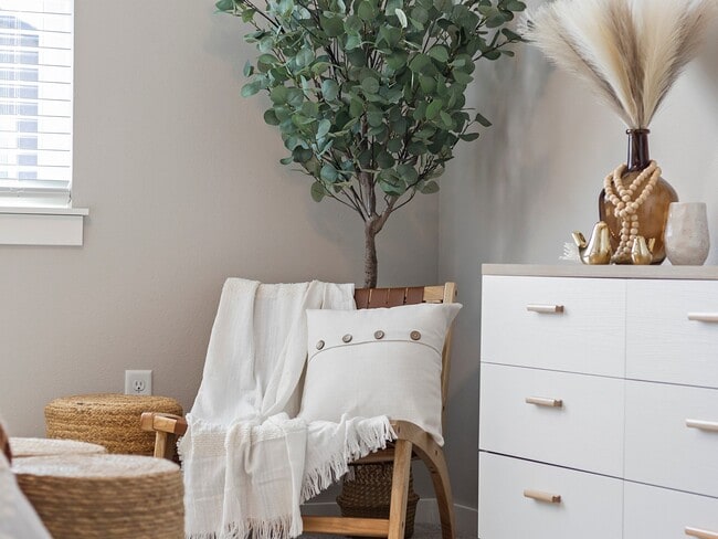 Photo - Hillcrest Village