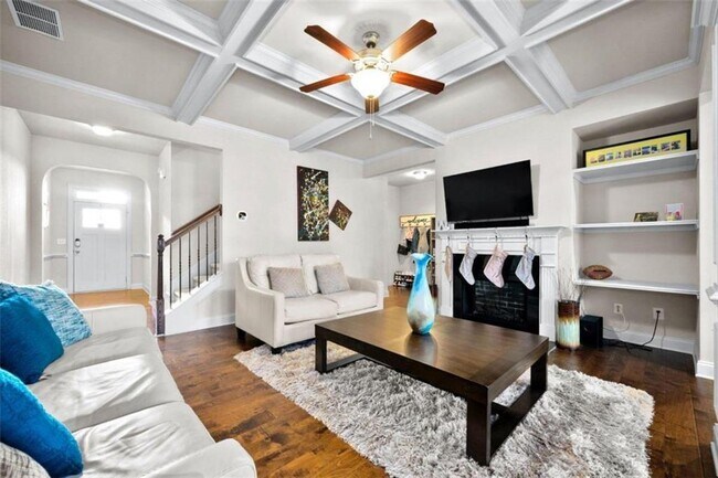2462 Whiteoak Run