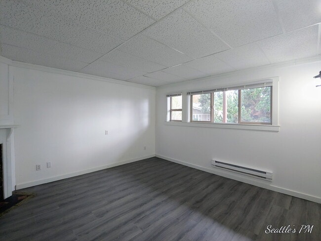 Photo - Newly Remodeled 1bdrm in Convenient Eastlake Neighborhood with Washer\Dryer and Parking Unit 1