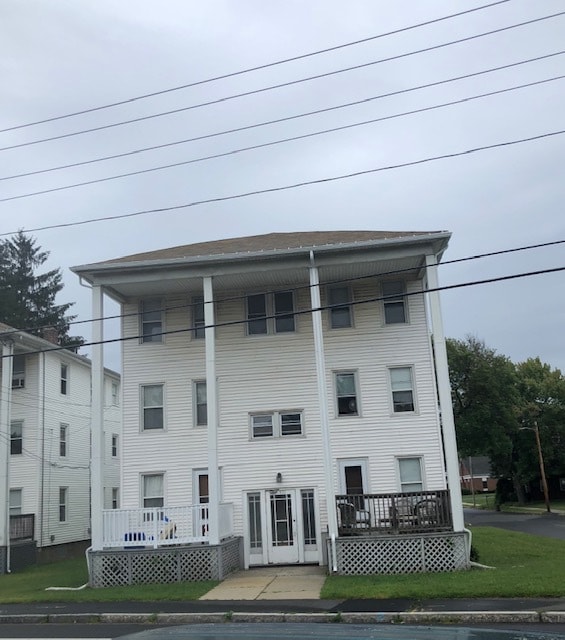571 Chicopee St