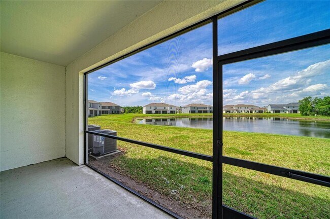 Photo - 11419 Planetree Pl