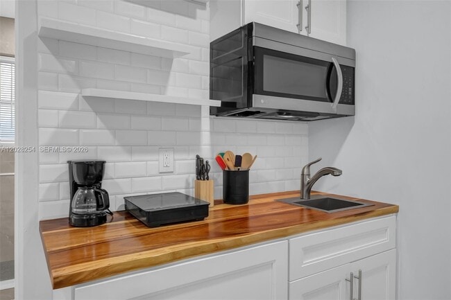 Photo - 1716 SW 11th Ct Unit 2