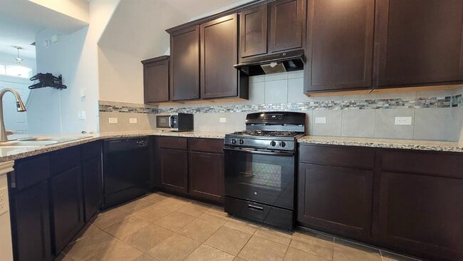 Photo - 404 Ferrule Dr