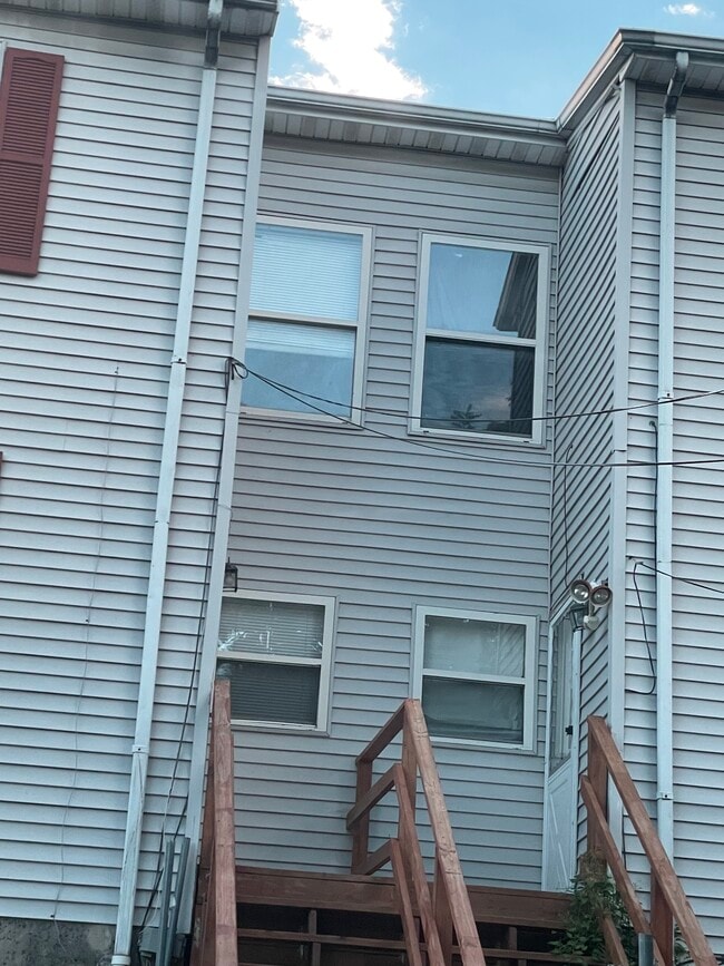 Photo - 200 N Connell St