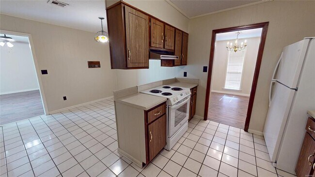 Photo - 2112 Cottingham Dr