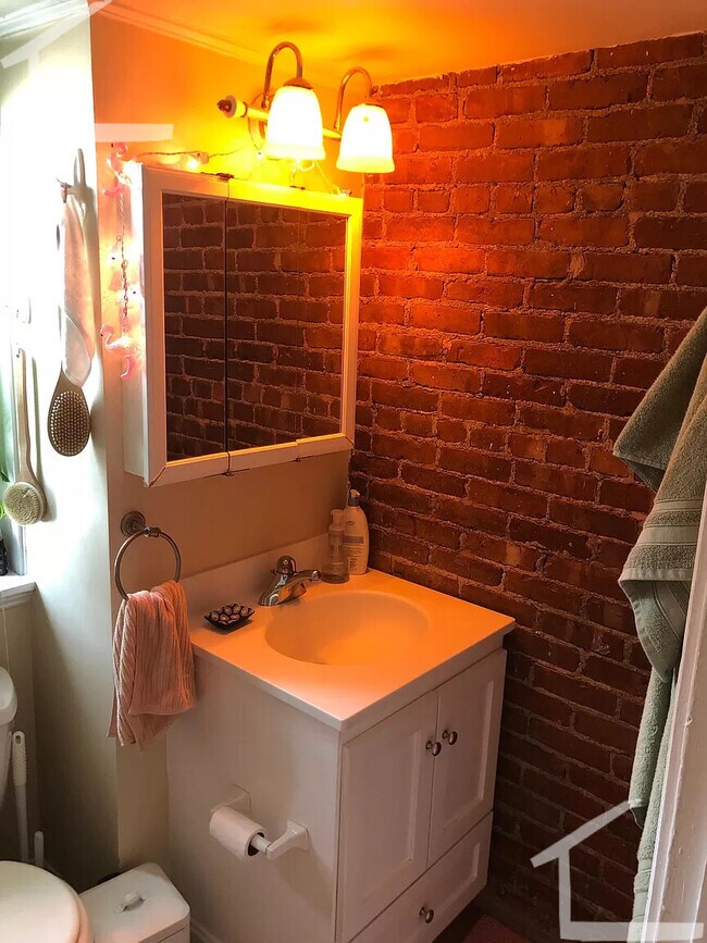 Photo - 22 Linden Pl Unit 7
