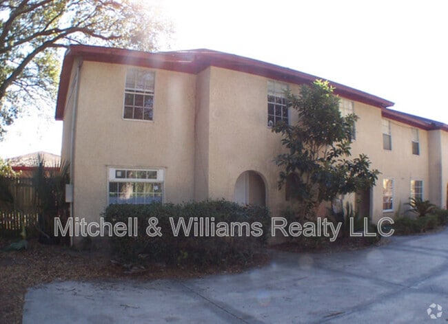 Building Photo - 1135 Caliente Dr Rental