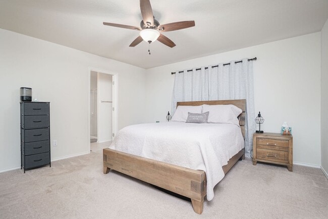 Building Photo - Spacious 4-Bedroom Home in Medina Landing ...
