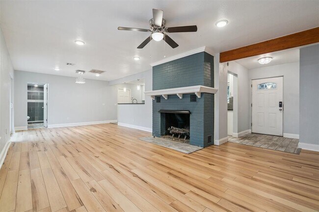 Photo - 4705 N Miller Ave