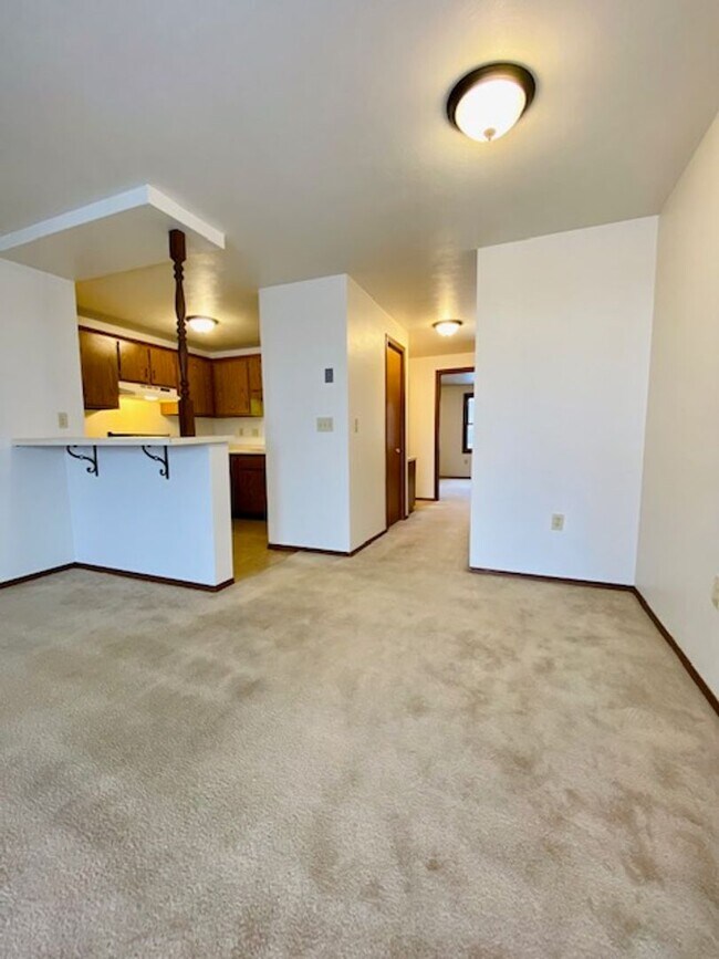 Photo - Cozy 1 Bedroom 1 Bath Lower Apartment W/Garage & Coin-Op Laundry!