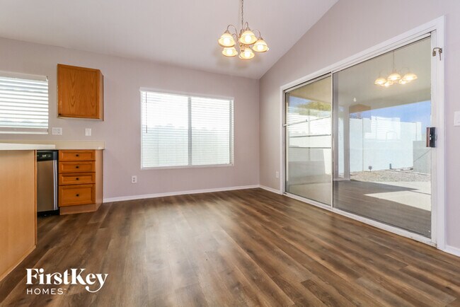 Photo - 8023 N 108th Dr