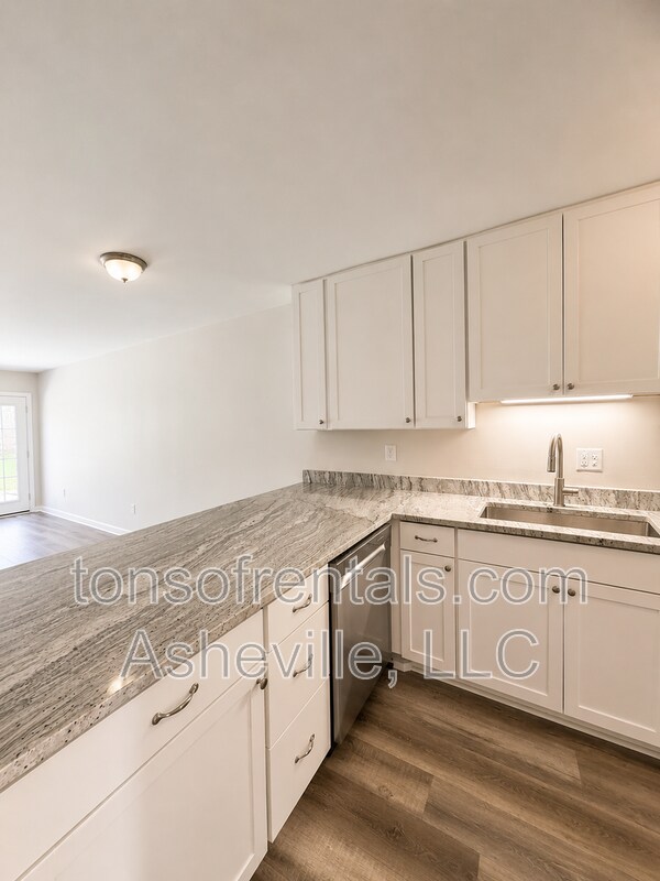 Photo - 130 Colony Dr