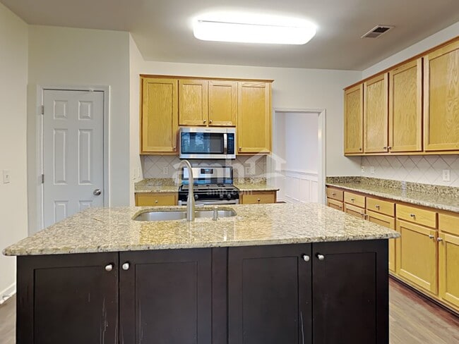 Photo - 17 Fairgreen Trace