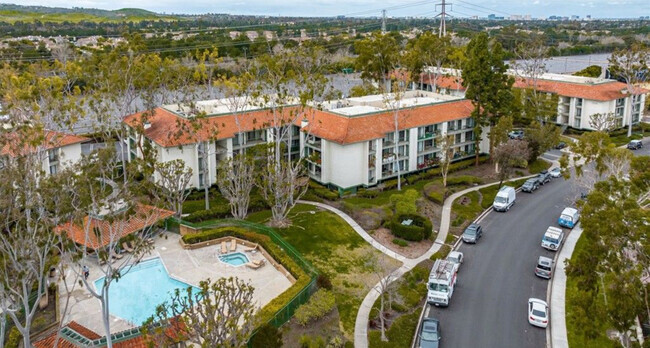 Building Photo - 4106 Apricot Dr Unit 4106 Apricot Dr Rental