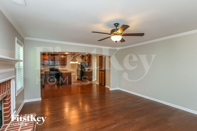 Photo - 254 Cypress Pl