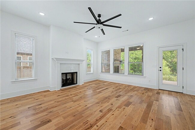 5102 SW Stanford Ct
