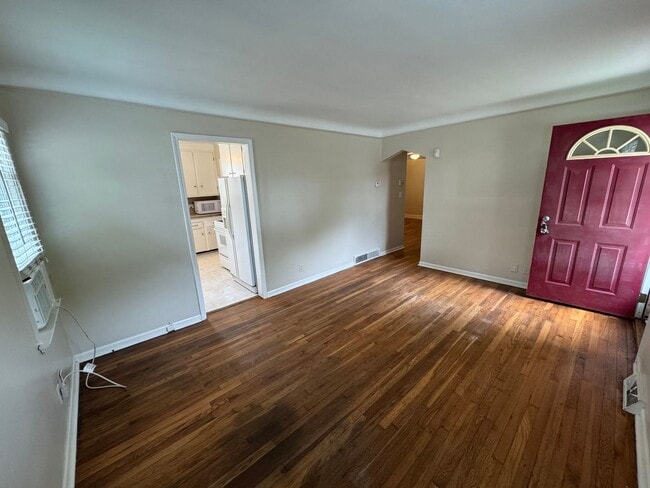Photo - 2 bedroom ranch with garage and fenced yard