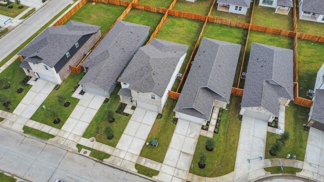 Photo - 16513 Breezy Knl Ct