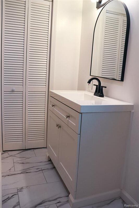 Photo - 618 Clinton St