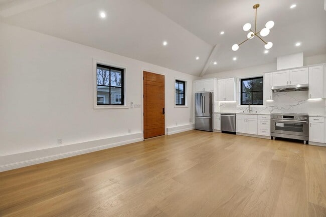 Photo - 1438 Columbus Ave