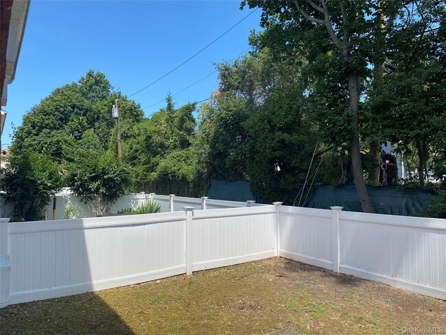 Photo - 348 Dawson Ln
