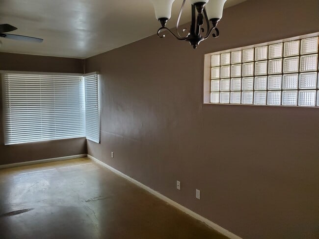 LIVING ROOM - 350 E Virginia Cir Unit 350