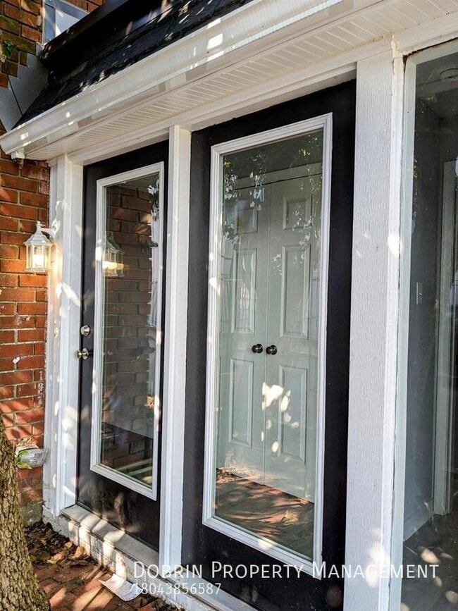 Photo - 300 W Leigh St Unit 2