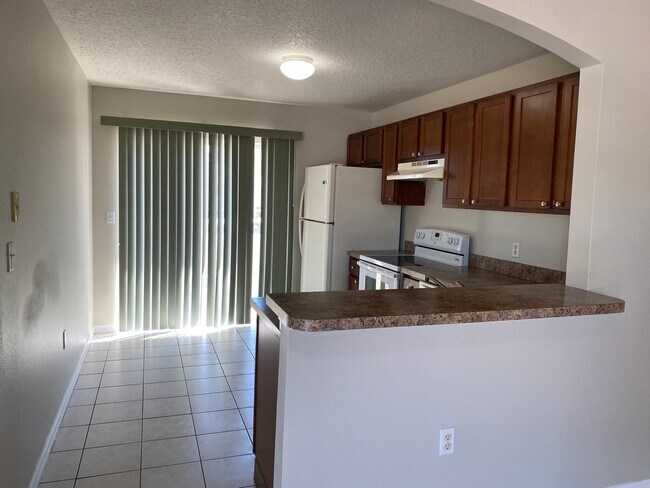 Photo - 3 Bedroom, 1 bathroom Duplex Winter Haven